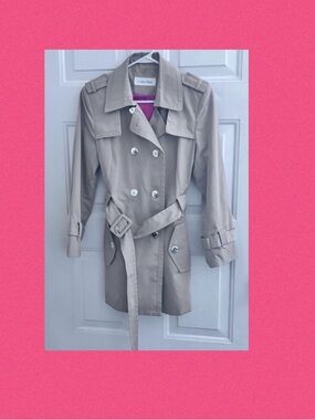 Calvin Klein Light Beige Double-Breasted Trench Coat with Belt
